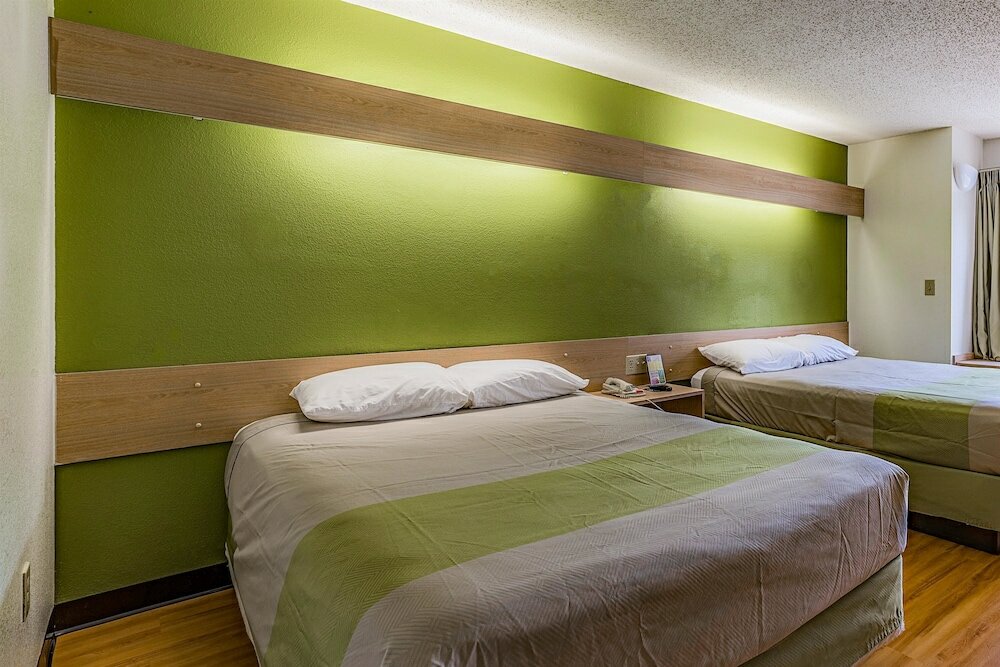 Фото Motel 6 Charlotte - University