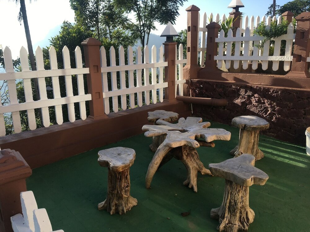 Фото Ella Red Rock