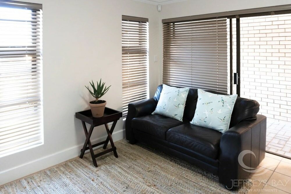 Фото Jeffreys Bay Luxury Apartments