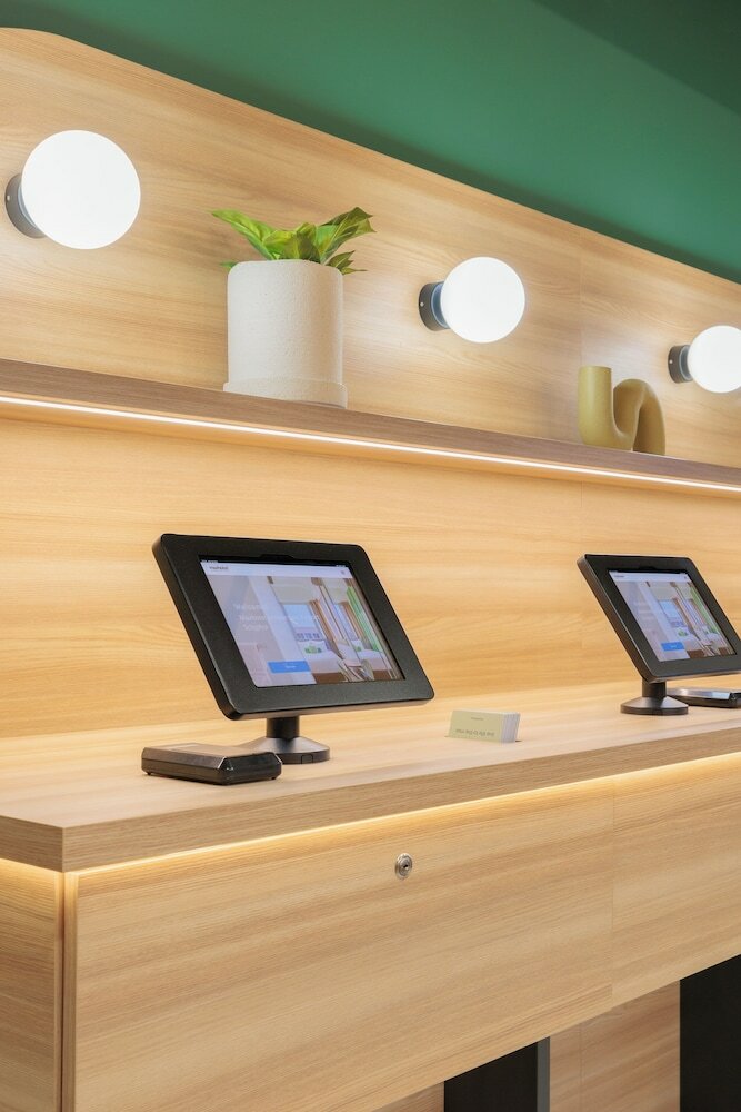 Фото Maxhotel Amsterdam Airport Schiphol