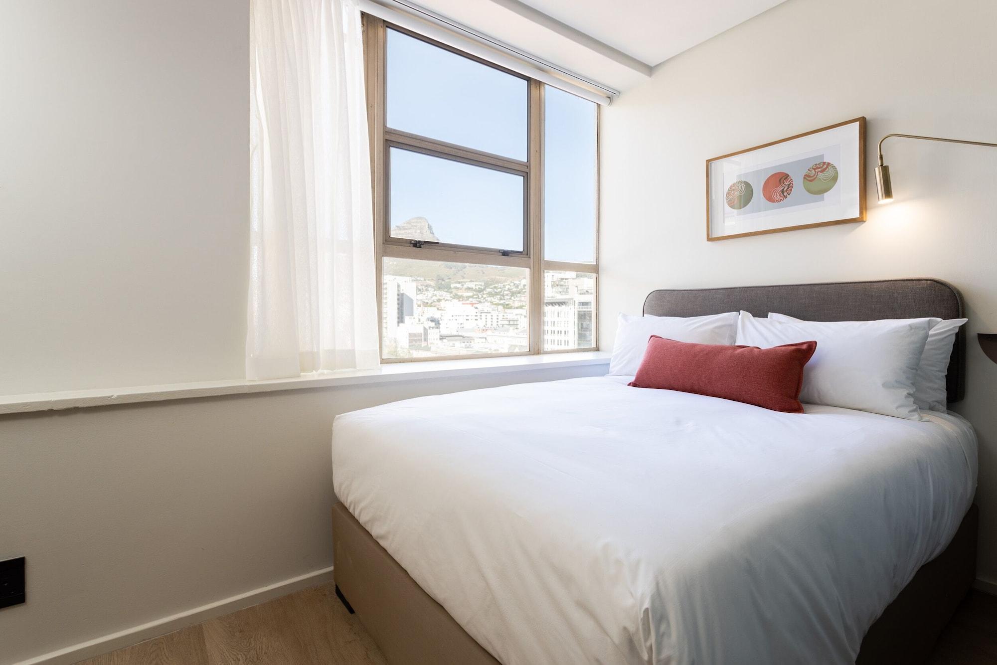 Фото Habitat Aparthotel by Totalstay