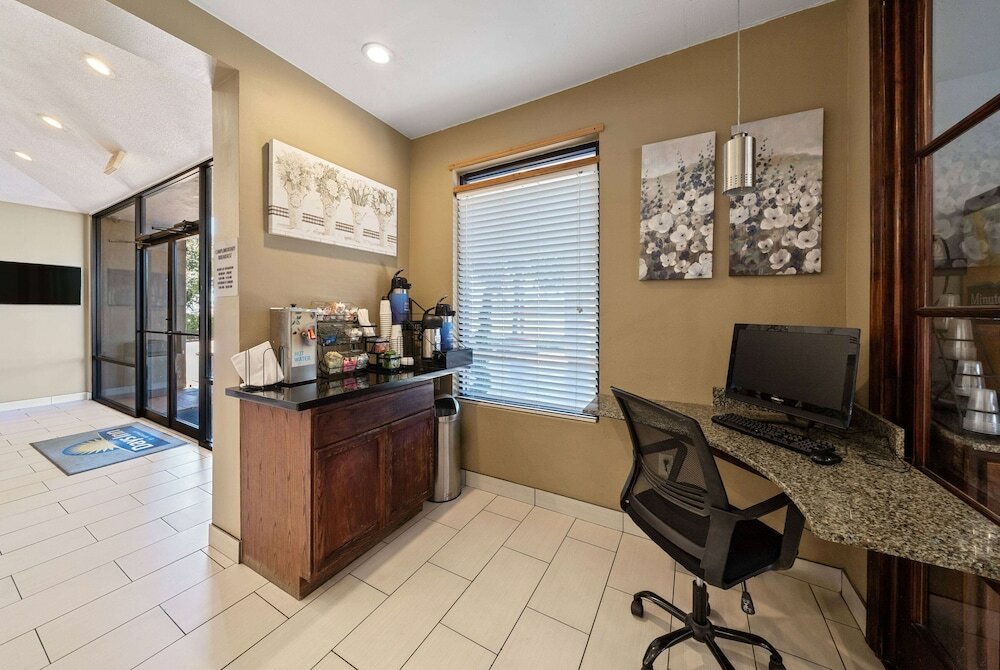 Фото Best Western- Round Rock