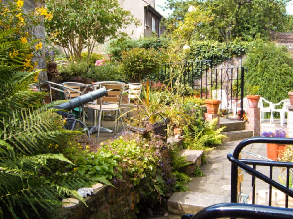 Фото The Albany Hotel St Andrews