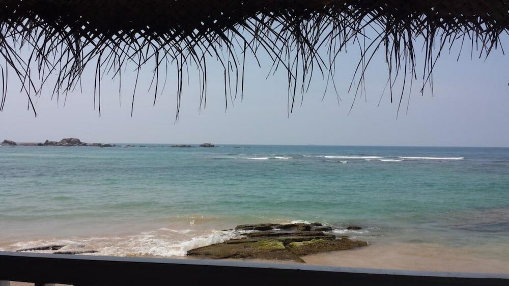 Фото Coral Seas Beach Hikkaduwa