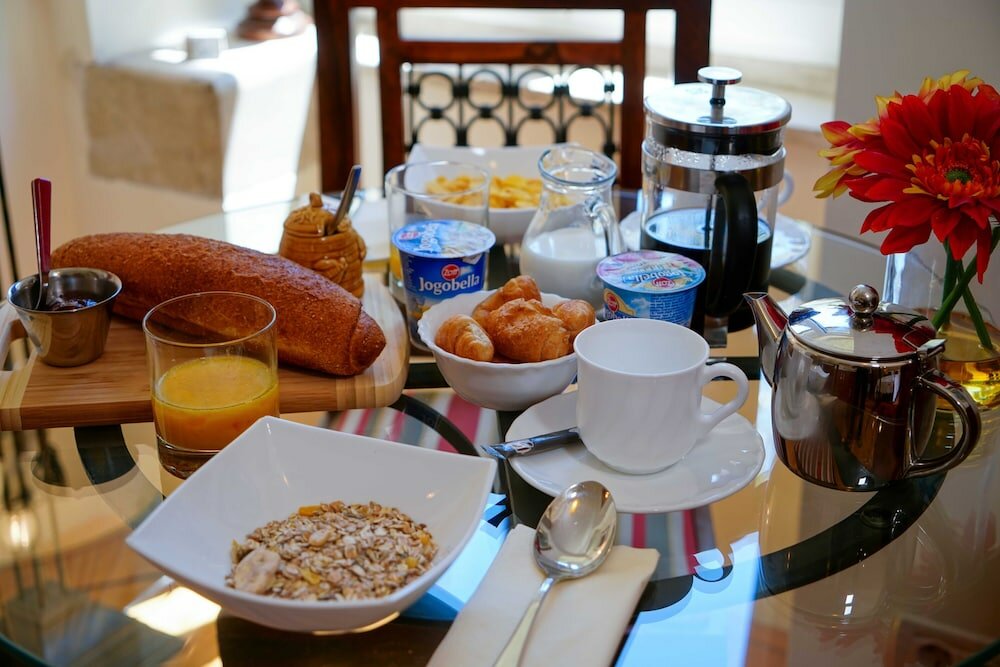 Фото Zephyrus Boutique Accommodation