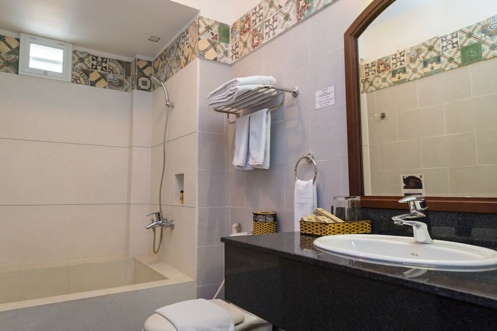 Фото Ben Thanh Boutique Hotel