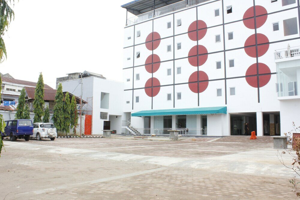 Фото Sinar Sport Hotel