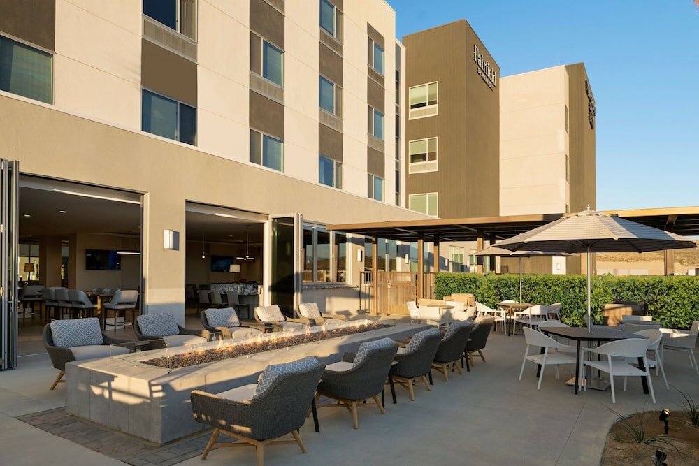 Фото TownePlace Suites by Marriott Barstow