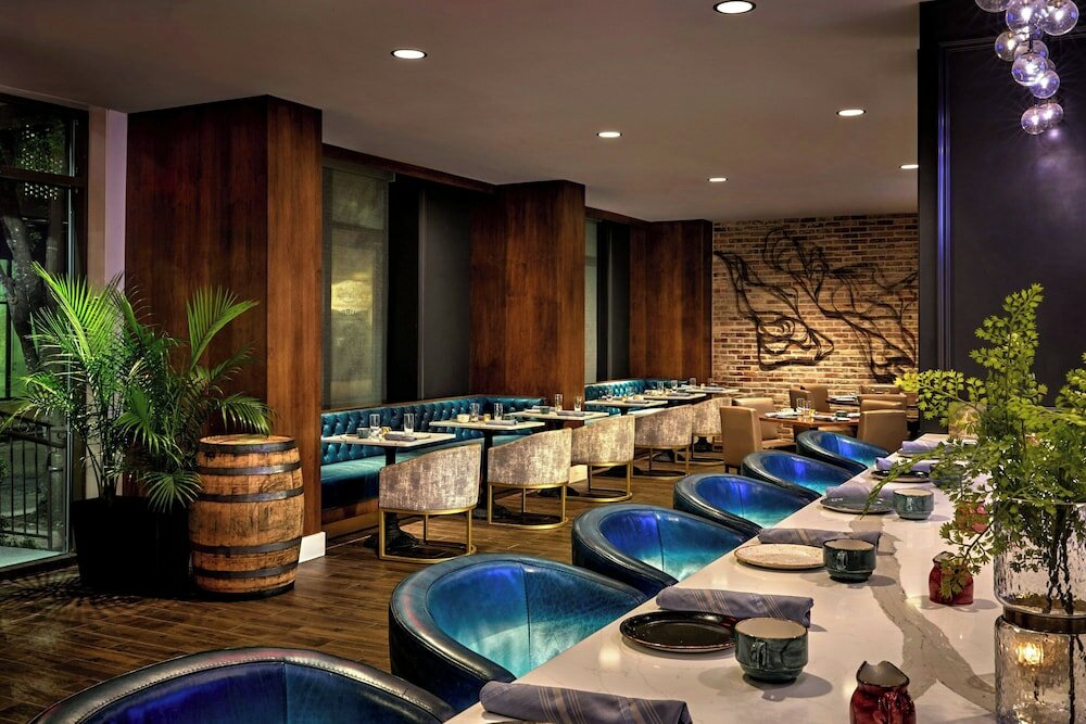 Фото New Orleans Marriott Warehouse Arts District