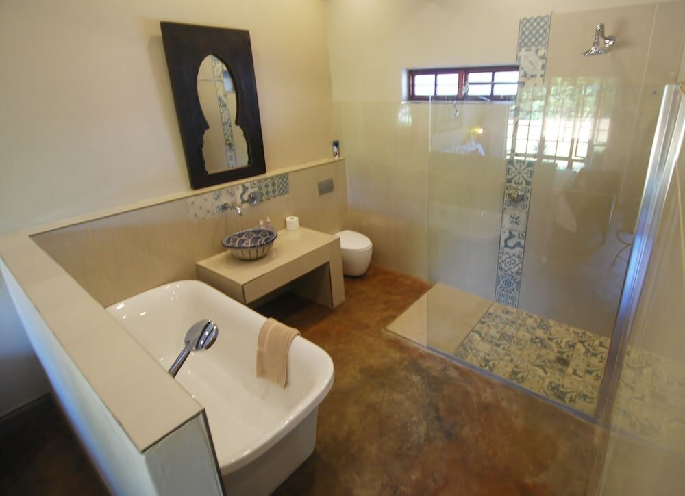 Фото The Wardrobe Guest House