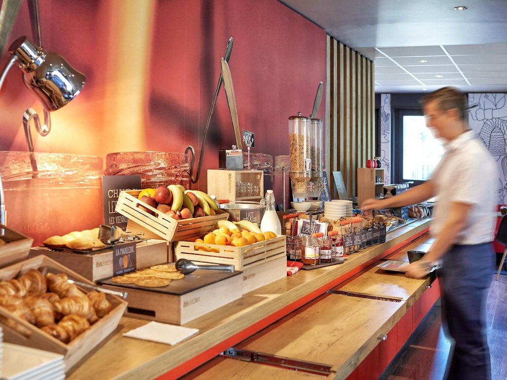 Фото Ibis Annecy Centre Vieille Ville