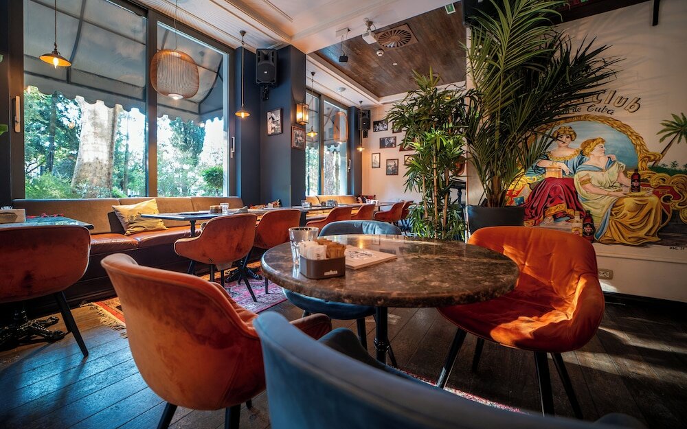 Фото Hotel Majestic