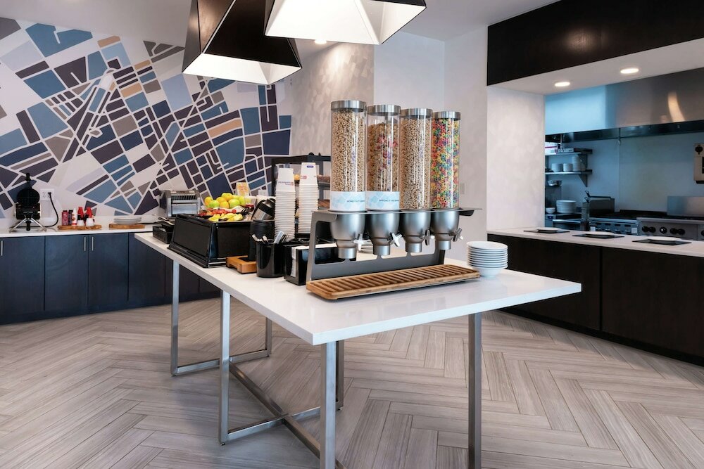 Фото Hilton Garden Inn Columbia Downtown, Sc