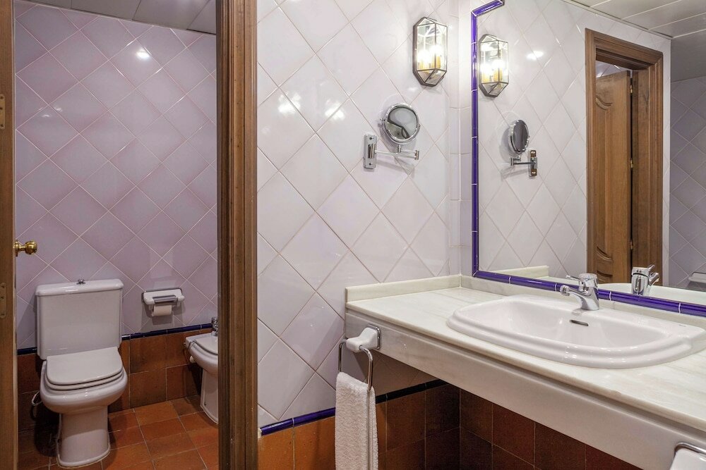 Фото Hotel Macià Alfaros