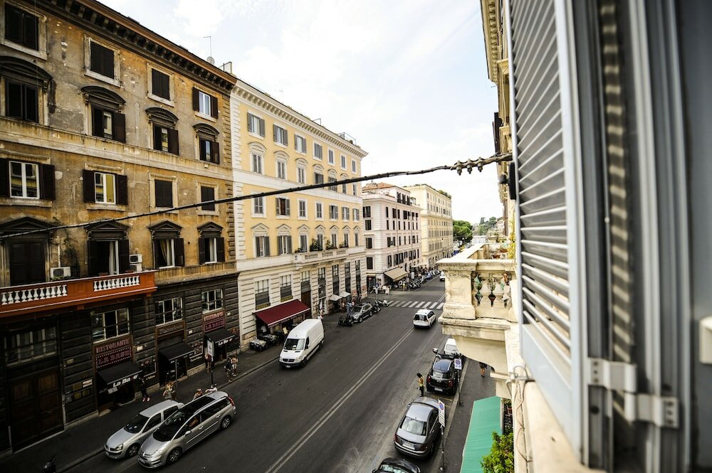 Фото The Roman Empire Guesthouse