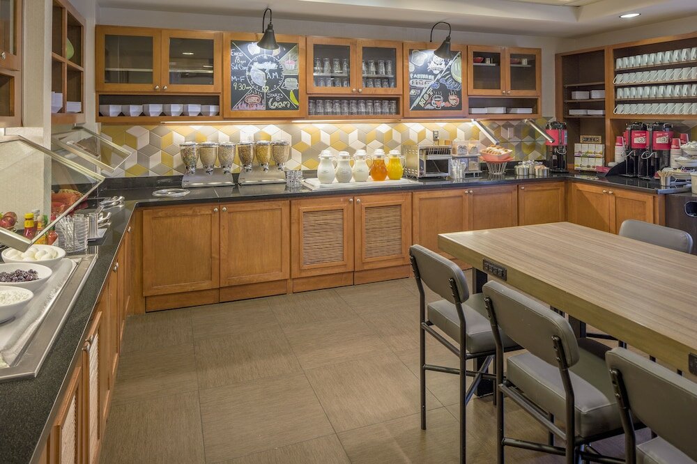 Фото Hyatt Place Austin/Arboretum - Domain Area