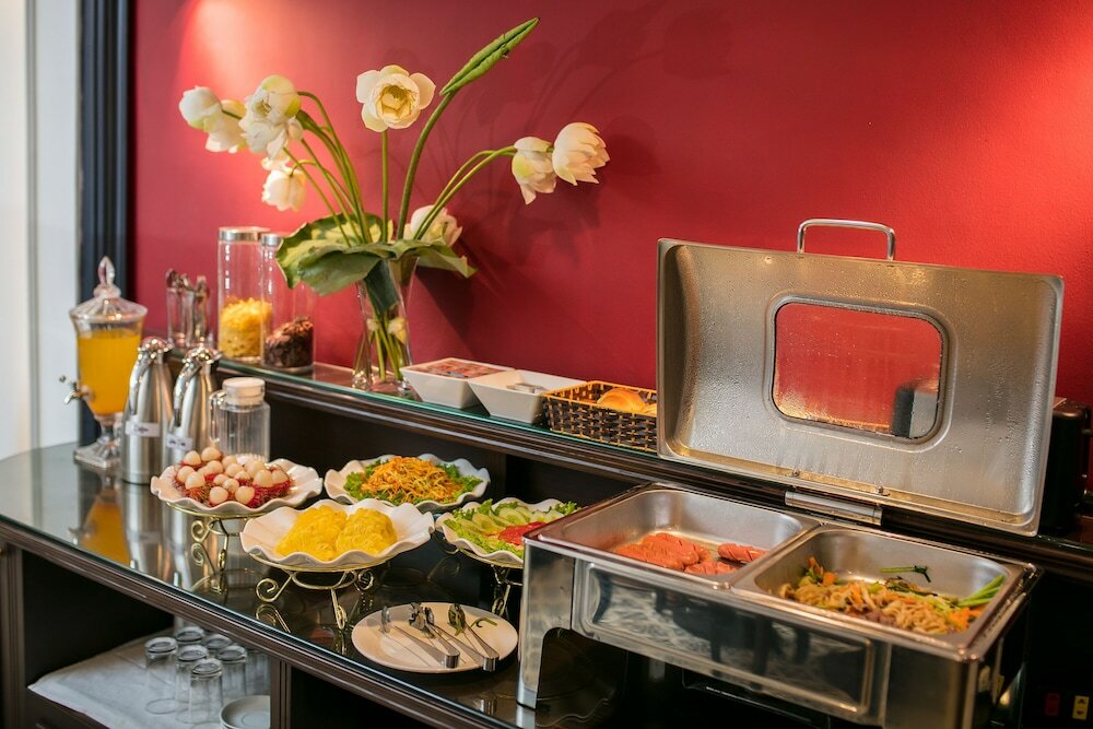 Фото Golden Rooster Hotel