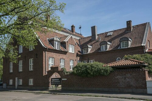 Гостиница Halmstad Hotell & Vandrarhem Kaptenshamn в Хальмстаде