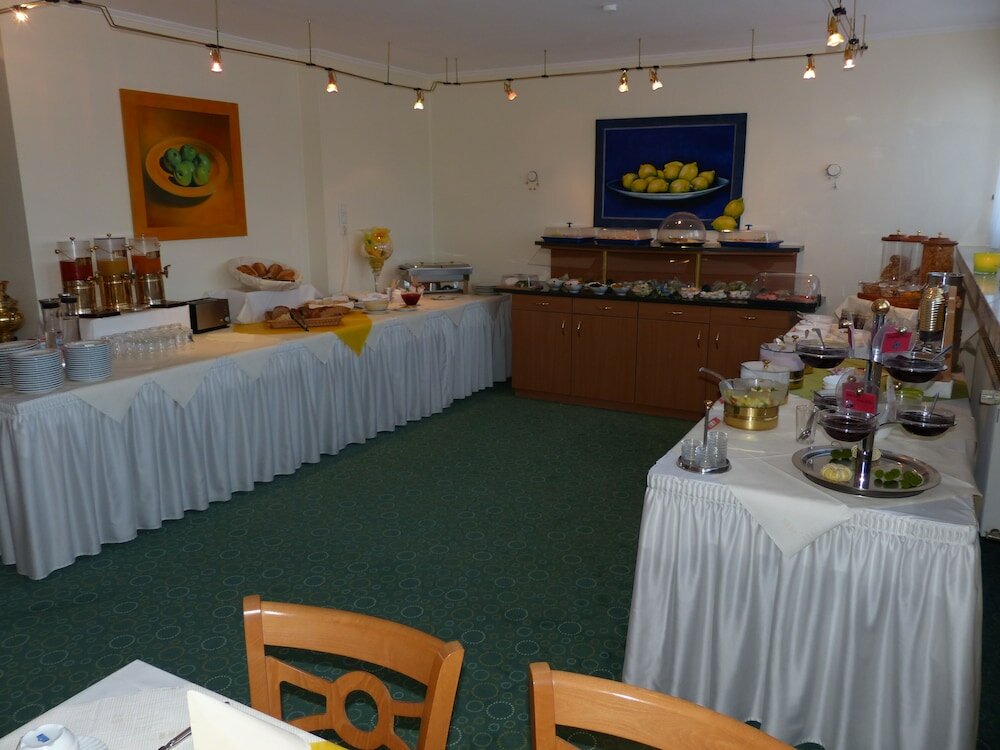 Фото City Hotel Deutsches Haus