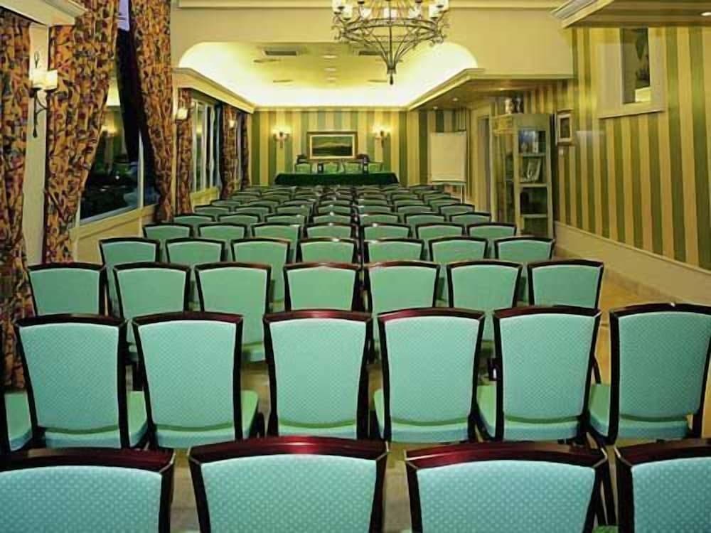 Фото Hotel Villa Paradiso dell'Etna