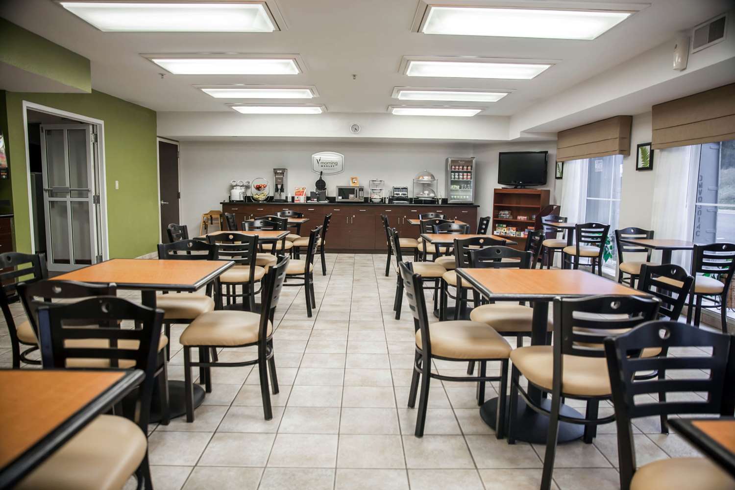 Фото Sleep Inn & Suites