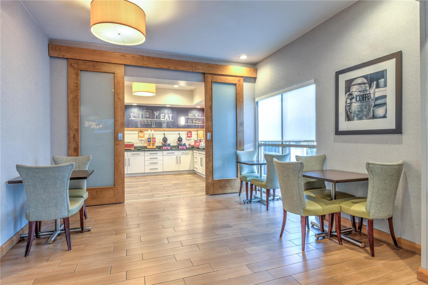 Фото Hampton Inn Phoenix-Midtown-Downtown Area