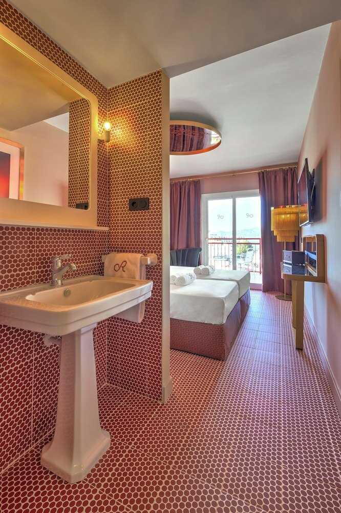 Фото Romeos Ibiza - Adults Only