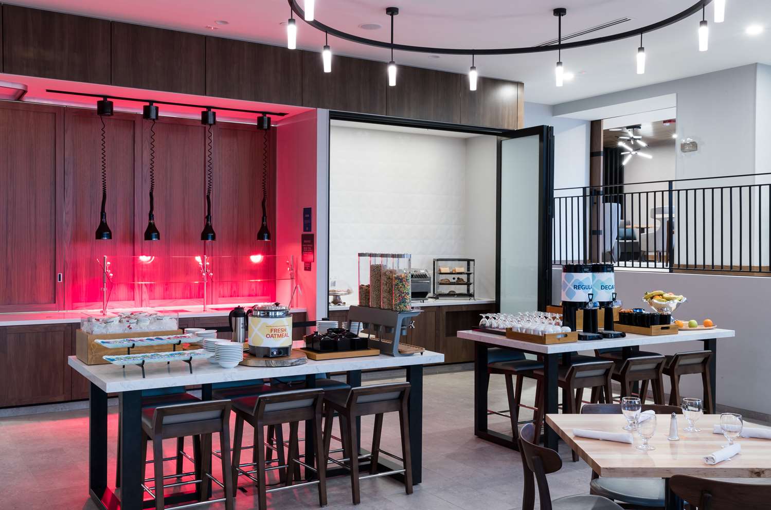 Фото Hilton Garden Inn Madison Downtown