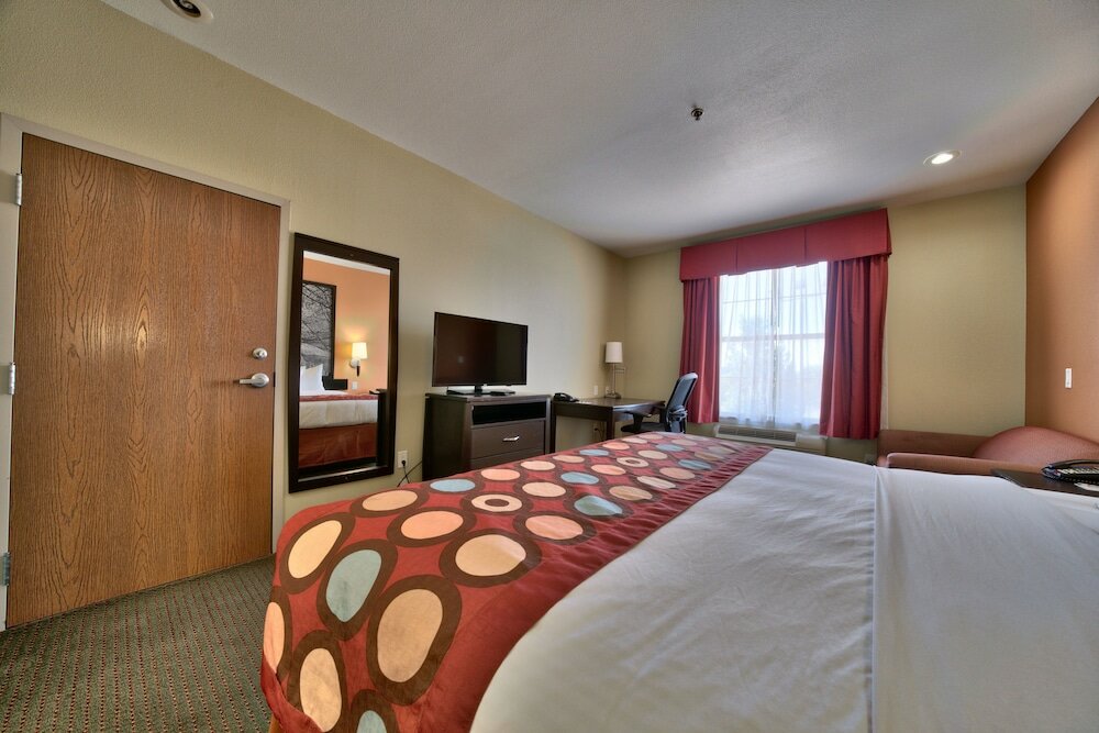 Фото Comfort Inn & Suites