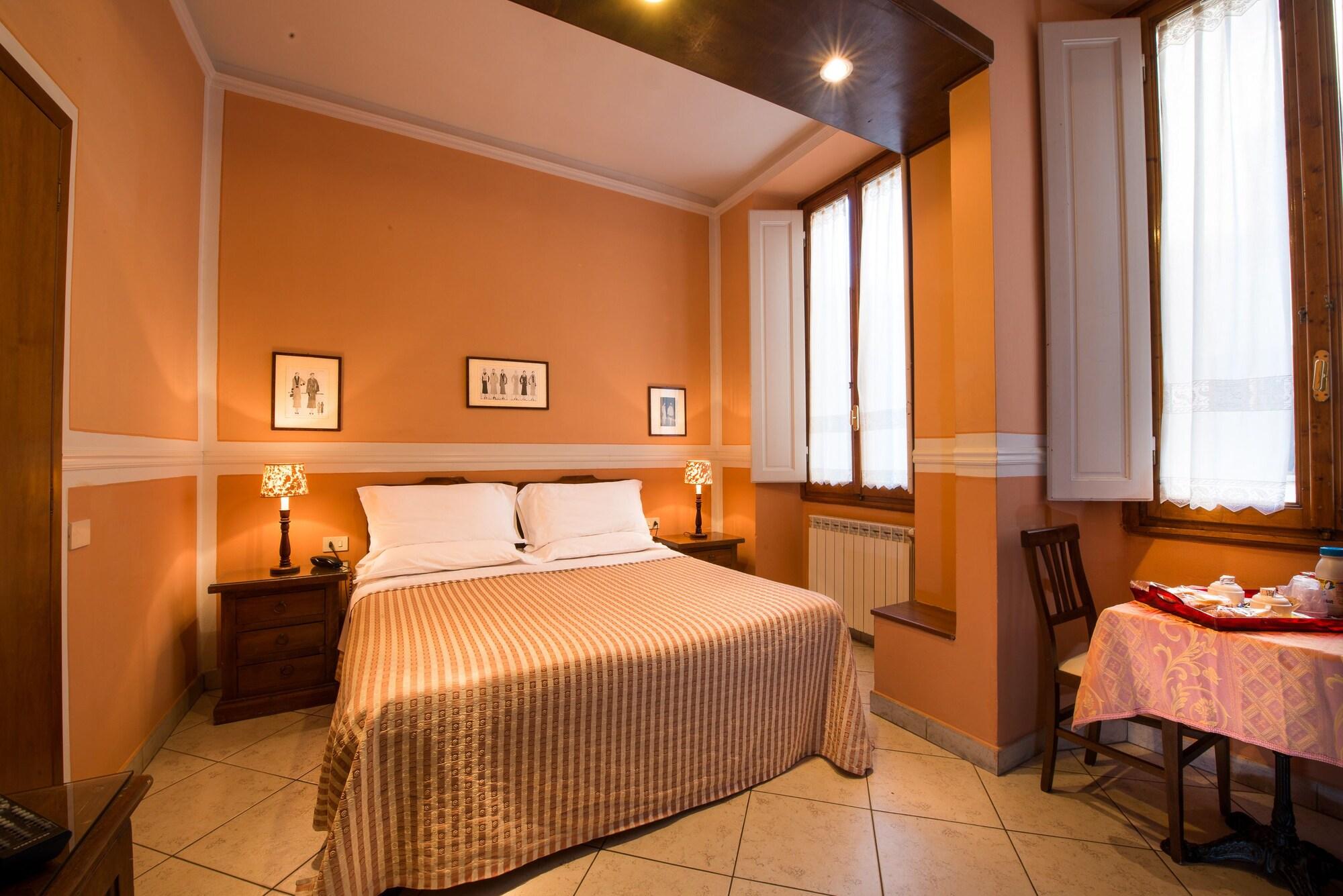 Фото Old Florence Inn