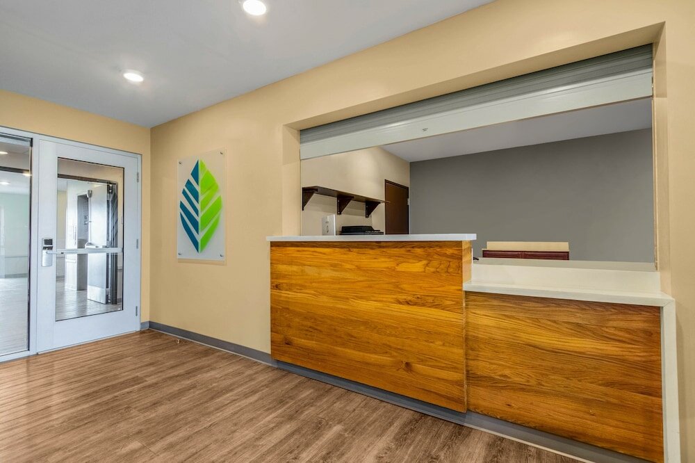 Фото WoodSpring Suites Naples West