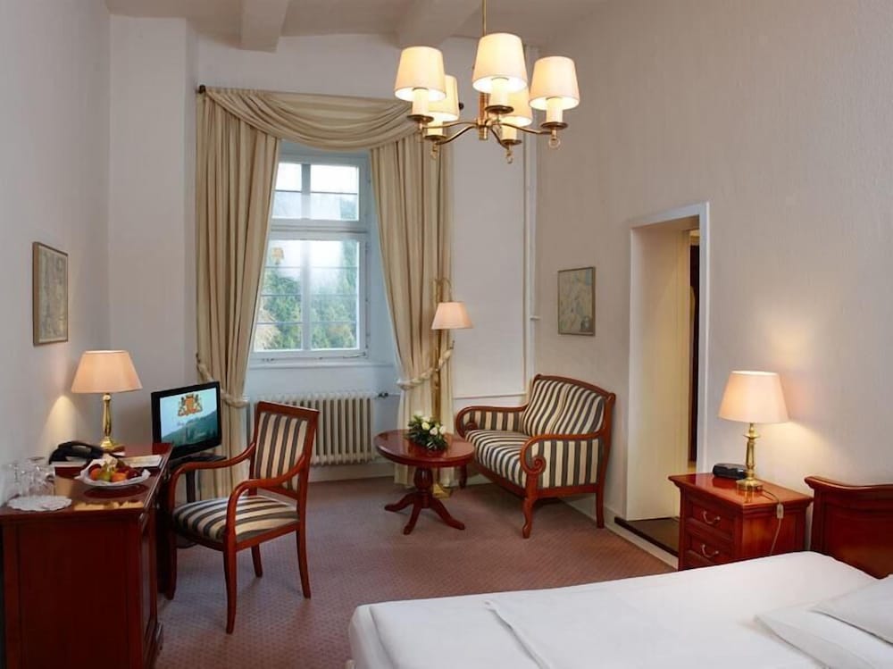Фото Burghotel Schnellenberg