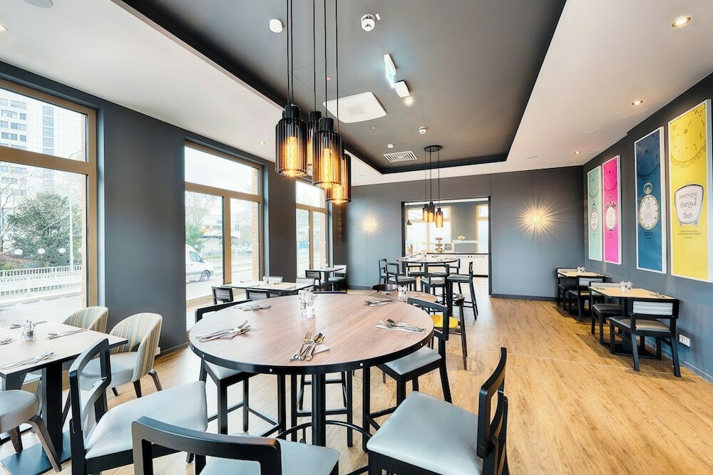 Фото 84233824402