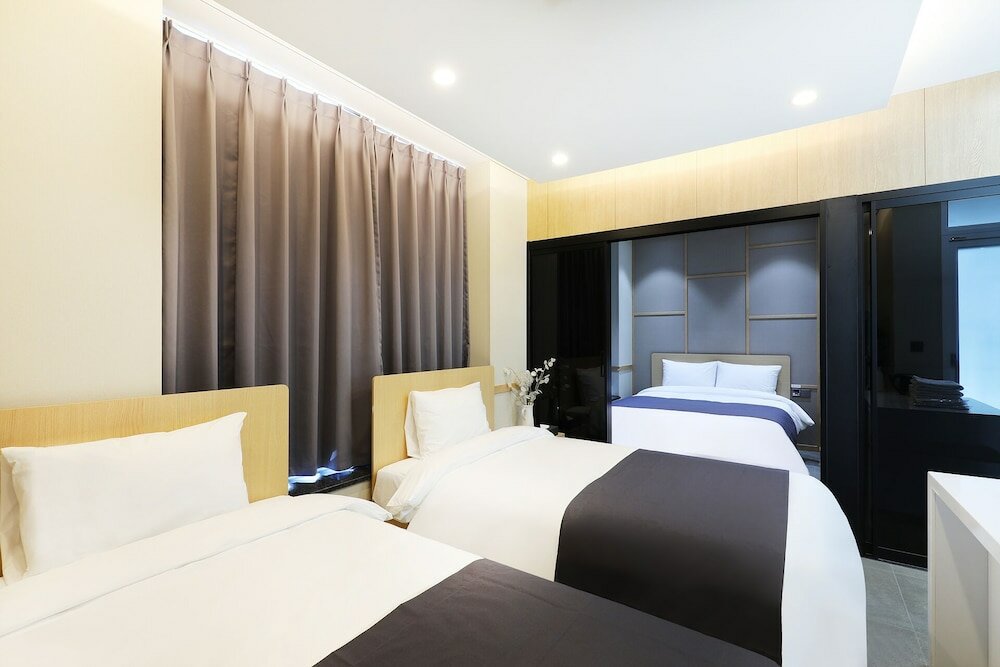 Фото The Stay Classic Hotel Myeongdong
