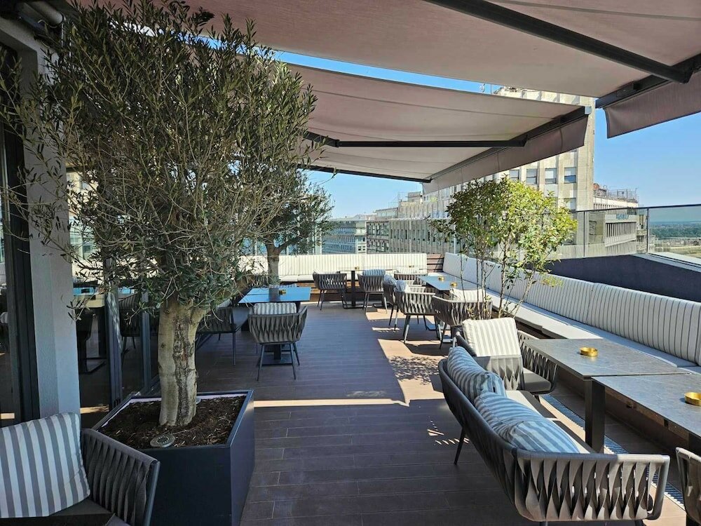 Фото Отель Lumiere Hotel