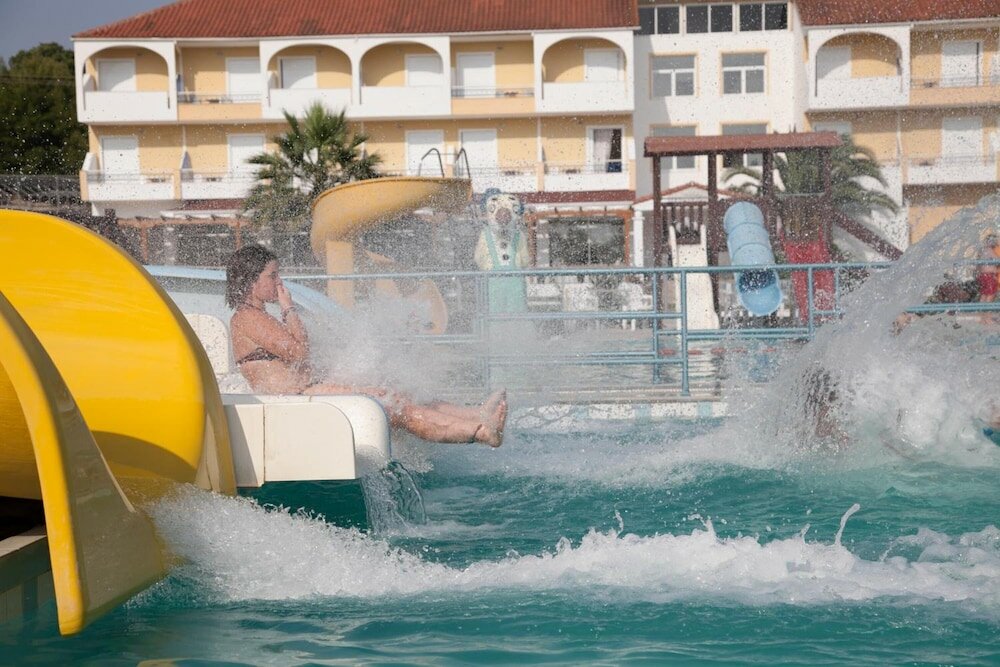 Фото Hotel Kanali