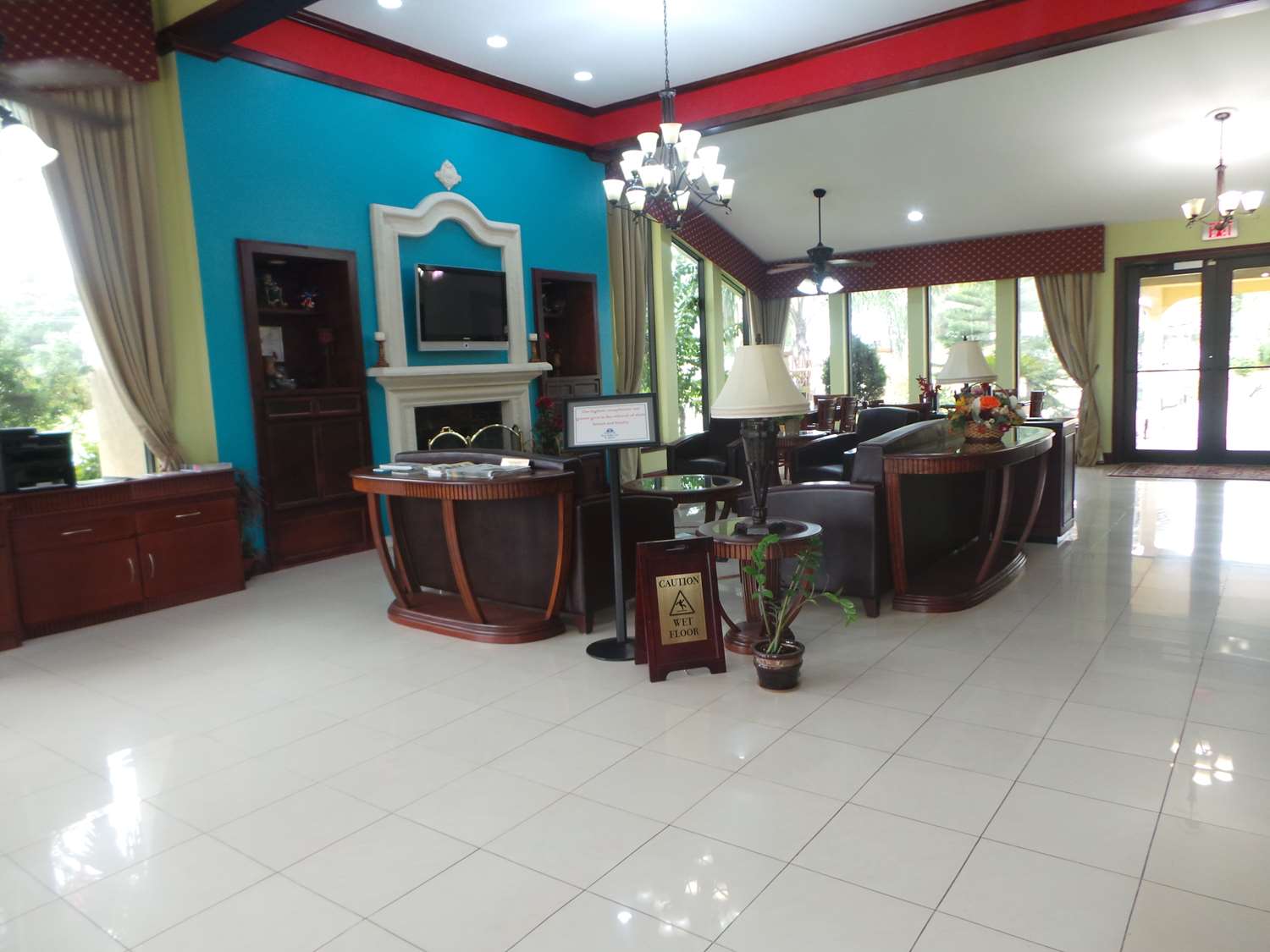 Фото Americas Best Value Inn & Suites Alvin Houston