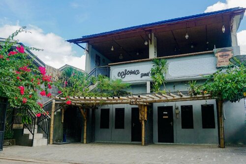 Гостиница Cajoma Guesthouse & Villa в Провинции Восточные Малые Зондские острова