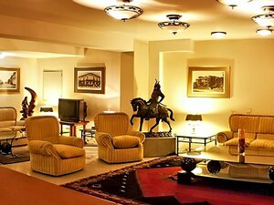 Гостиница Windsor Suites Hotel