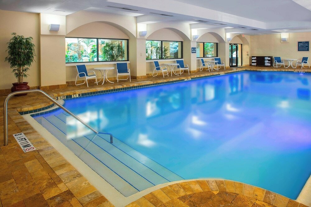 Фото Four Points by Sheraton Suites Tampa Airport Westshore