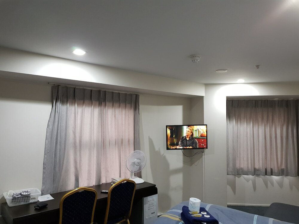 Фото Empire Apartments