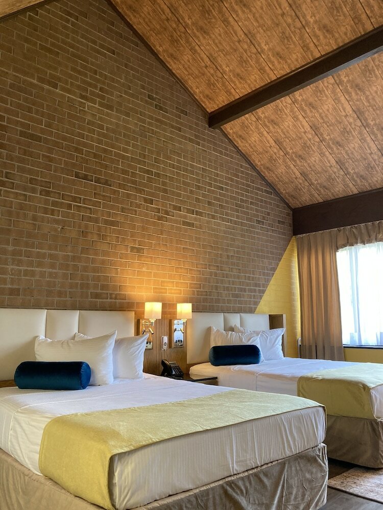 Фото Split Rock Resort