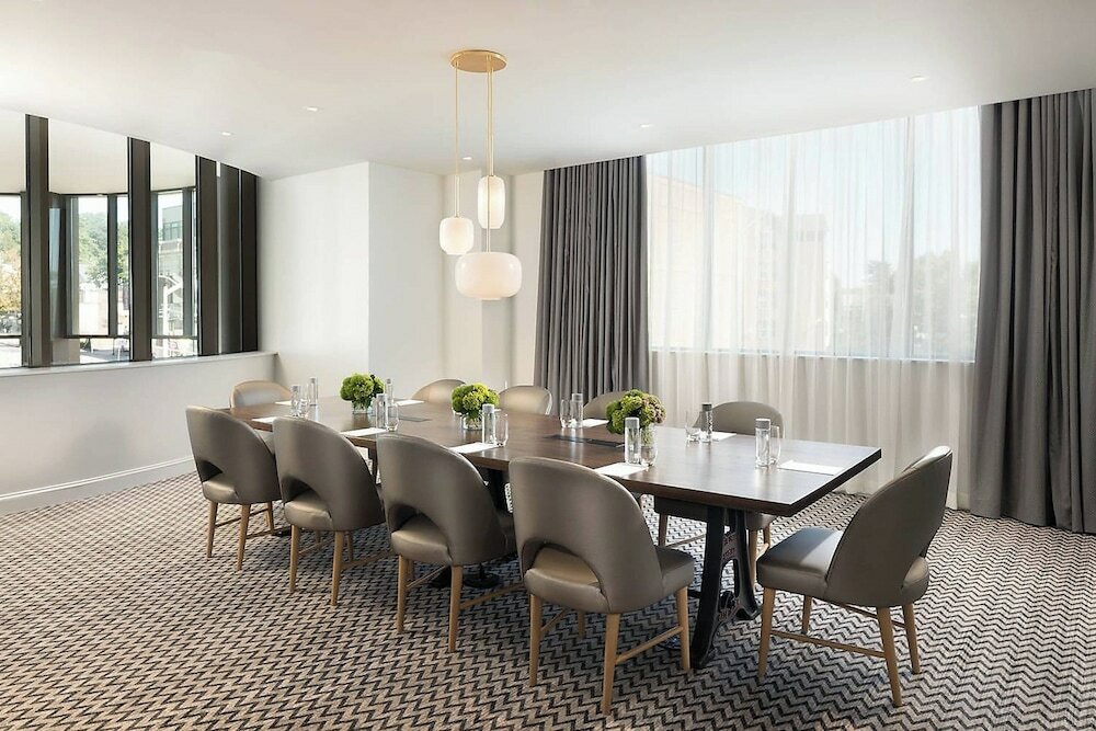 Фото The MC, Autograph Collection