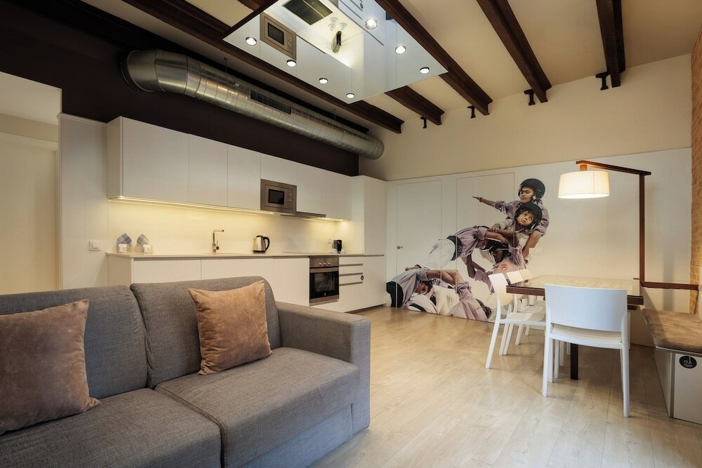 Фото Enjoybcn Miro Apartments