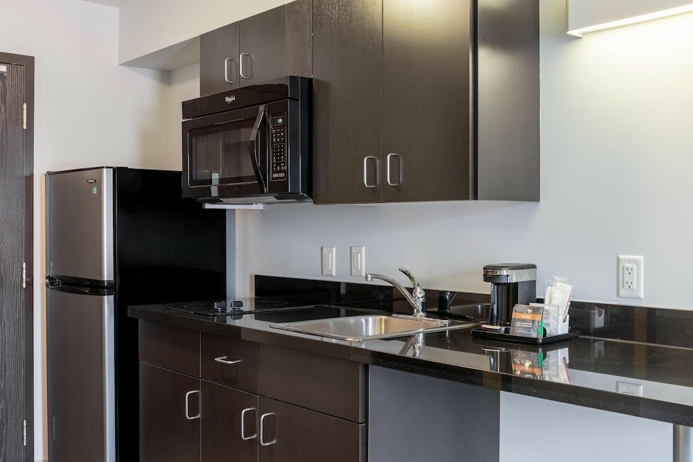 Фото Motel 6 Airdrie, Ab