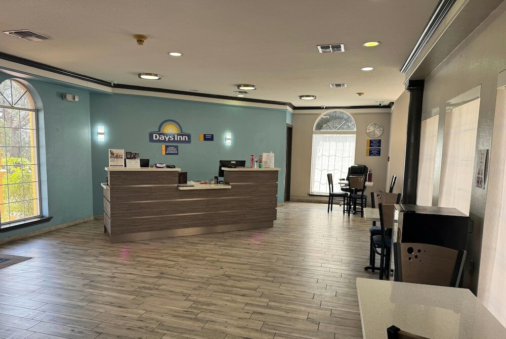 Фото Days Inn by Wyndham Georgetown