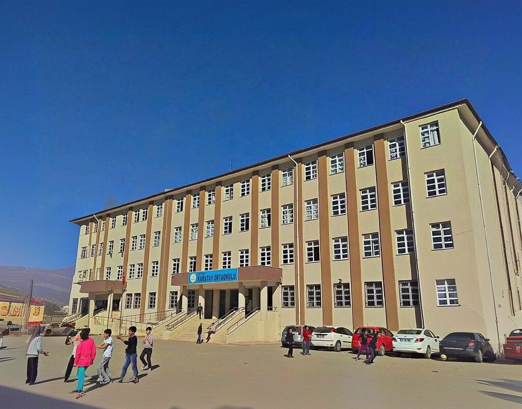 School Karatay Middle School, Batman, photo