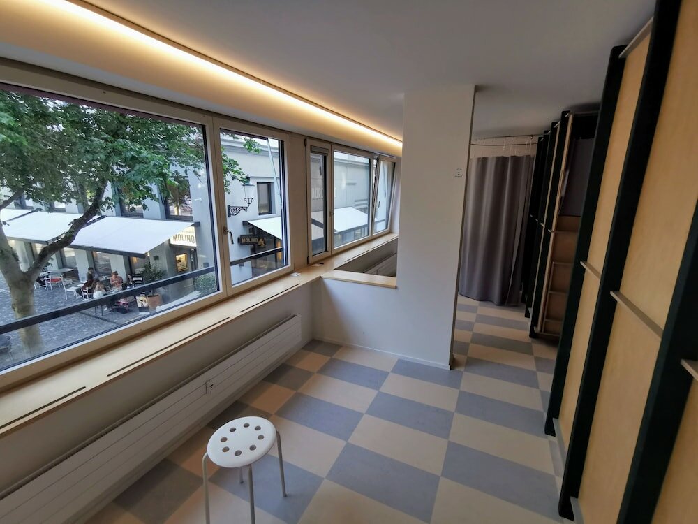 Фото Green Marmot Capsule Hotel Zurich