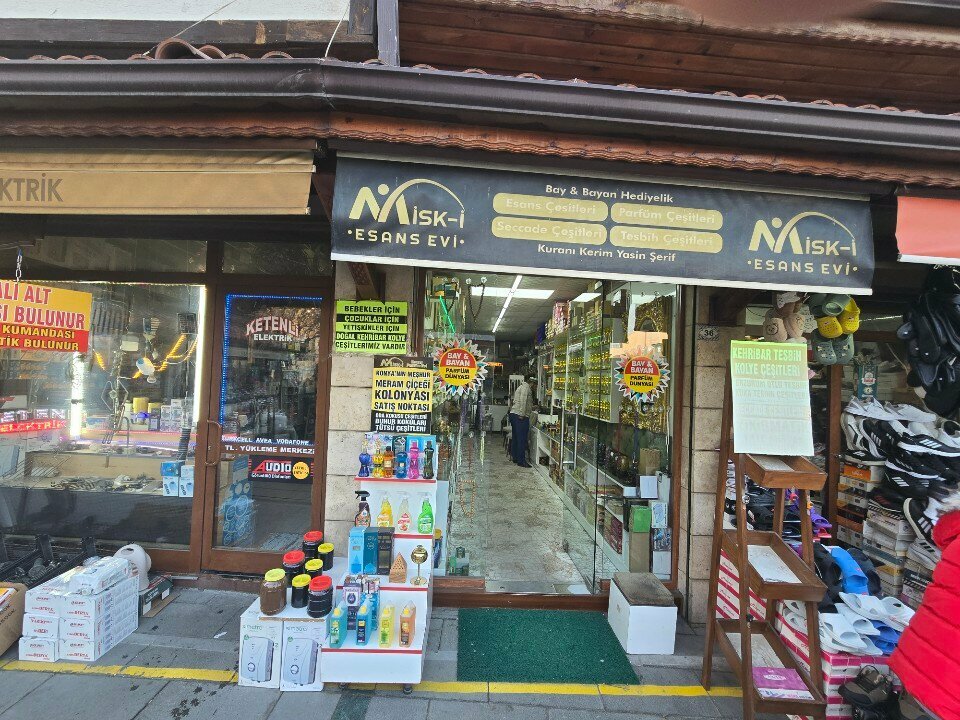Perfume and cosmetics shop Misk-i Esans & Parfüm Evi, Konya, photo