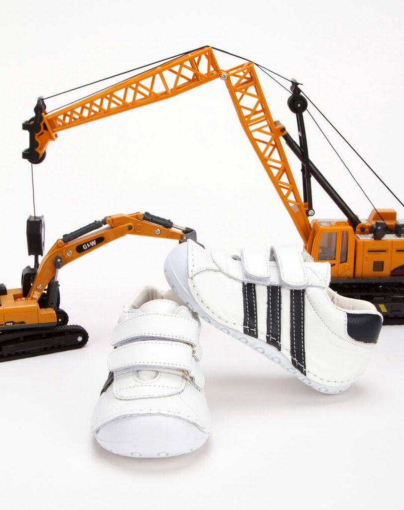 Shoe store Kaplan Shoes, Izmir, photo